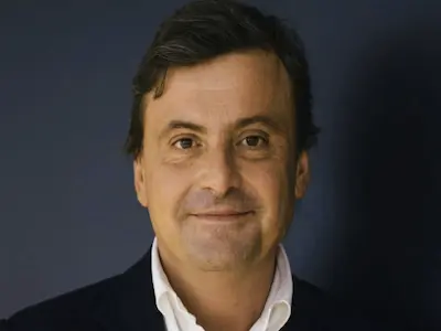 Carlo Calenda raccomanda LunoVion